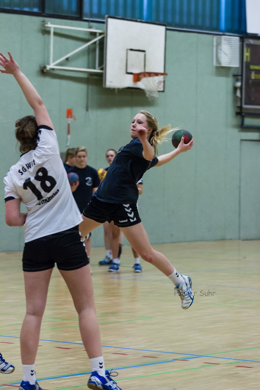 Bild 90 - B-Juniorinnen SV Henstedt-Ulzburg - SG Wittorf / FT Neumnster : Ergebnis: 19:22